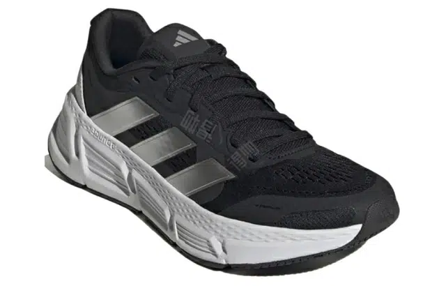 adidas Questar