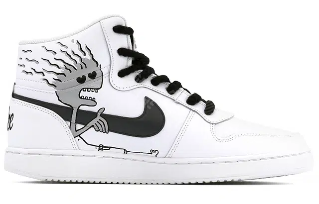 Nike EBERNON Mid