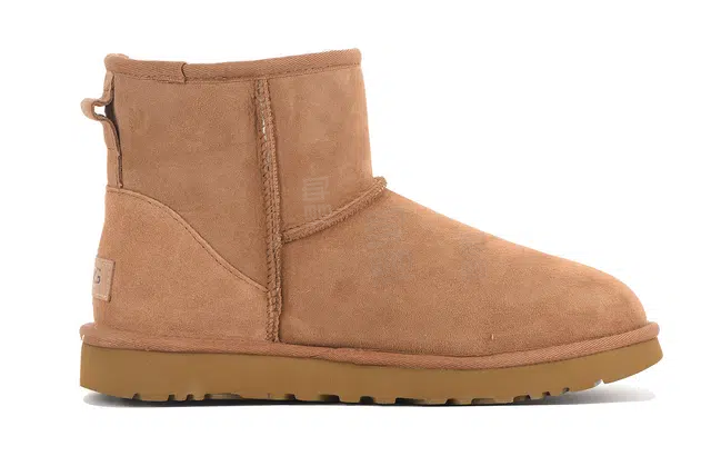 UGG CLASSIC MINI