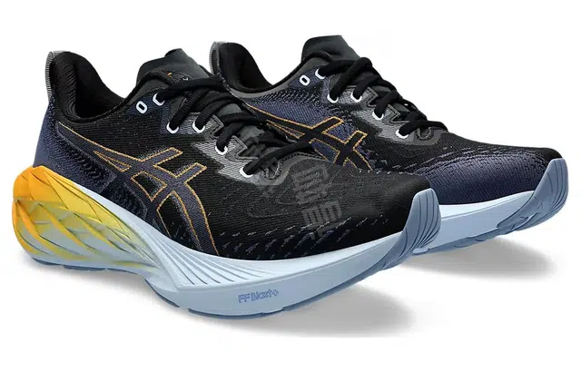 Asics NOVABLAST 4