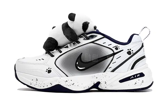 Nike Air Monarch 4