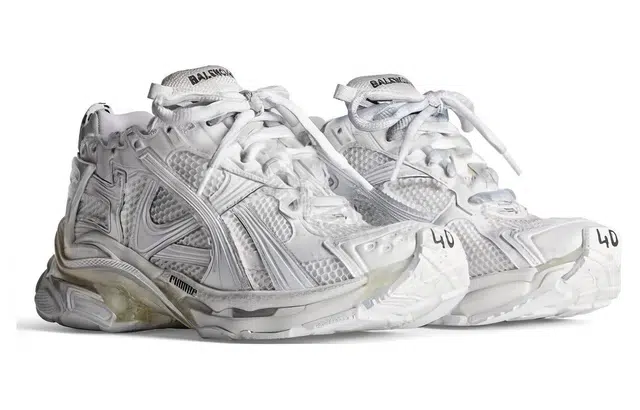 Balenciaga Runner PU
