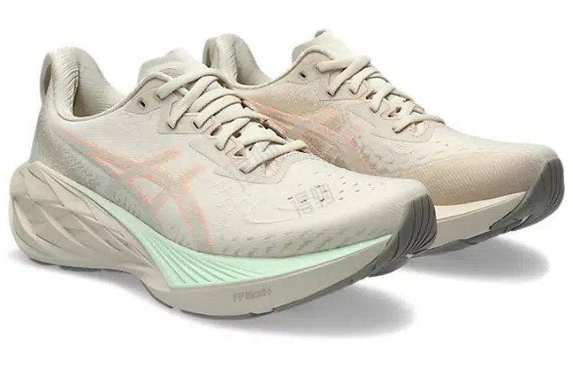 Asics NOVABLAST 4