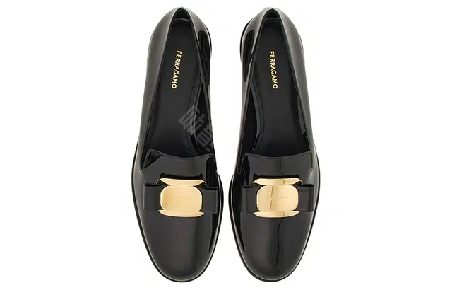 FERRAGAMO Vara
