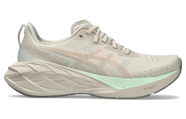 Asics NOVABLAST 4