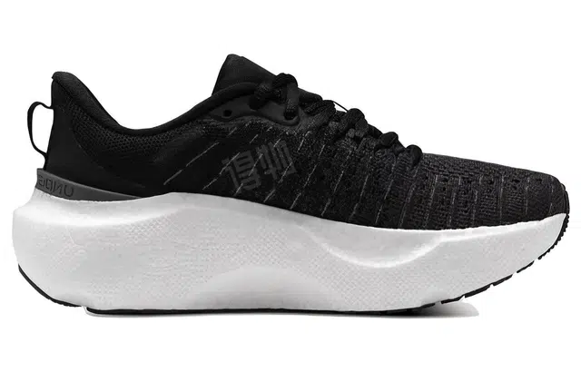Under Armour UA INFINITE ELITE