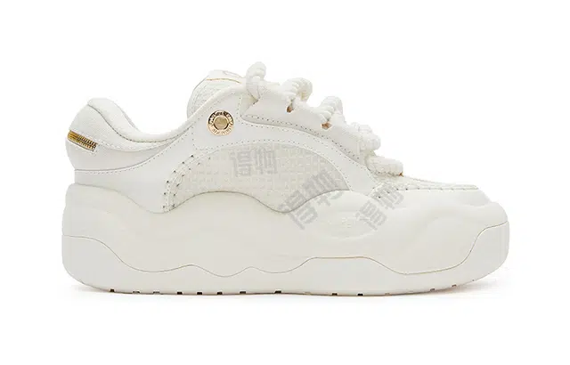 Champion Essentials CloudNine V1
