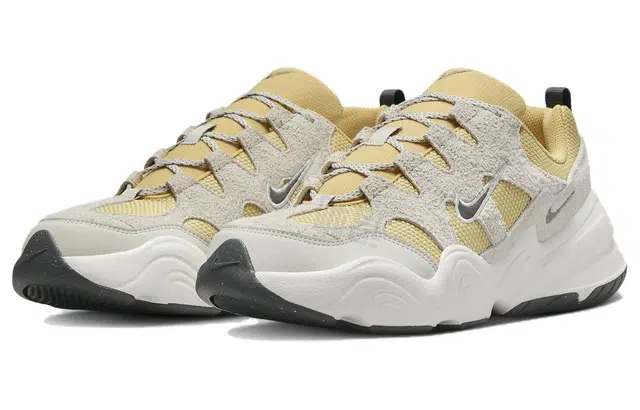 Nike Tech Hera