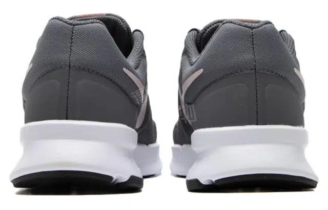 Nike Run Swift 3
