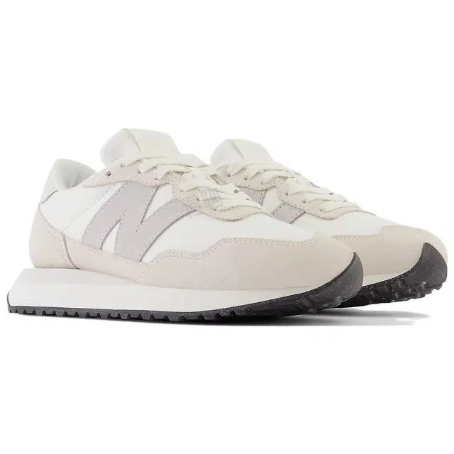 New Balance NB 237