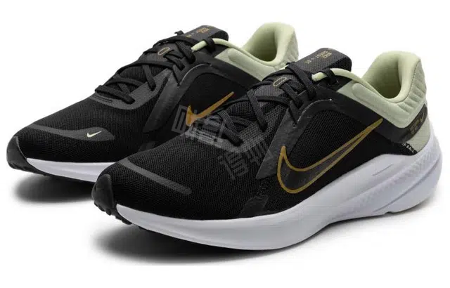 Nike Quest 5