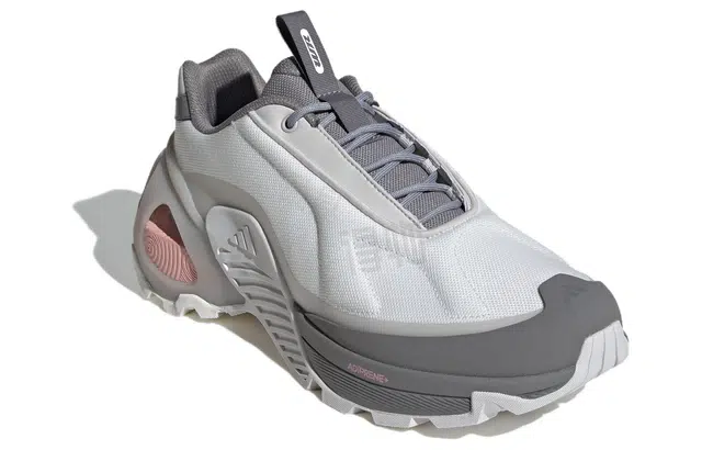 adidas WONDER RUNNER