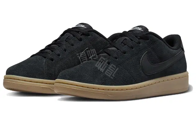 Nike Court Royale 2