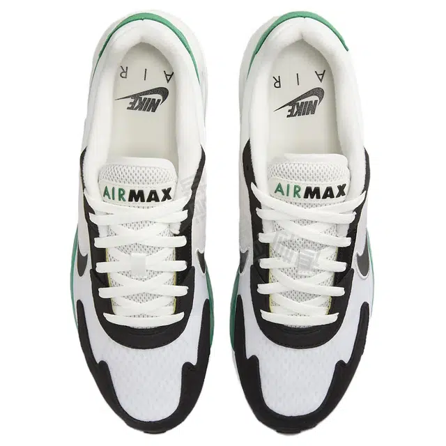 Nike Air Max Solo