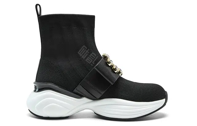 NINE WEST