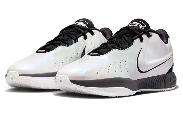 Nike Lebron 21 "Conchiolin" EP