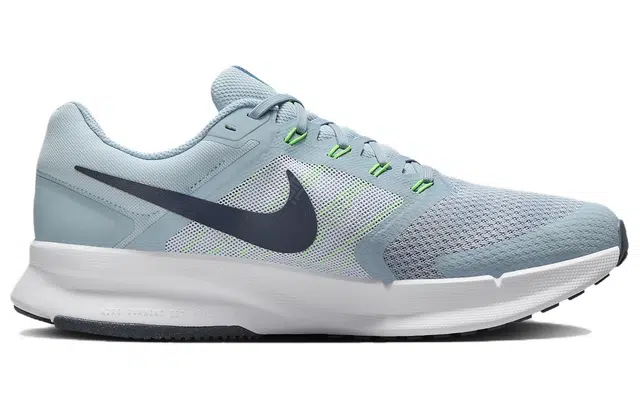 Nike Run Swift 3