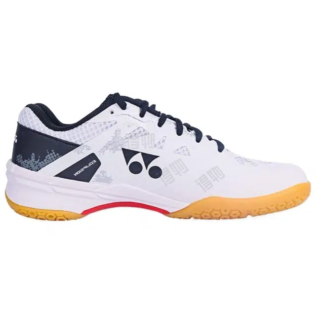 YONEX