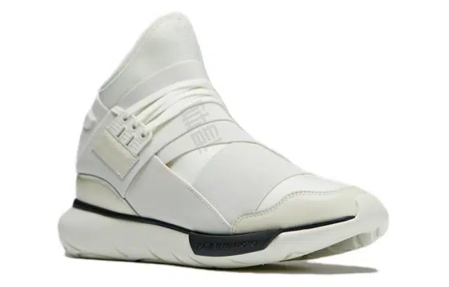 Y-3 Qasa