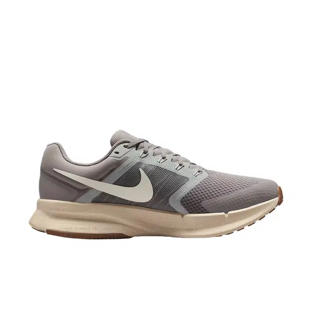 Nike Run Swift 3