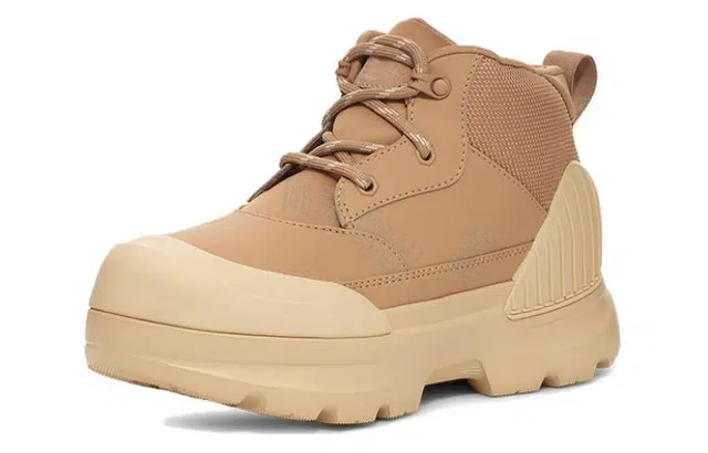 UGG