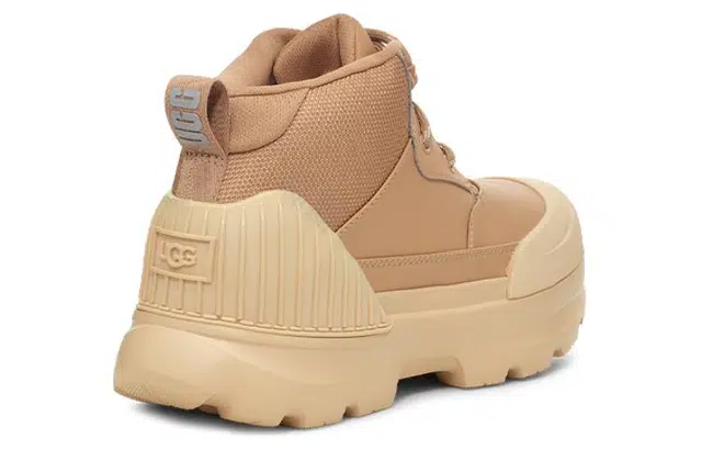 UGG