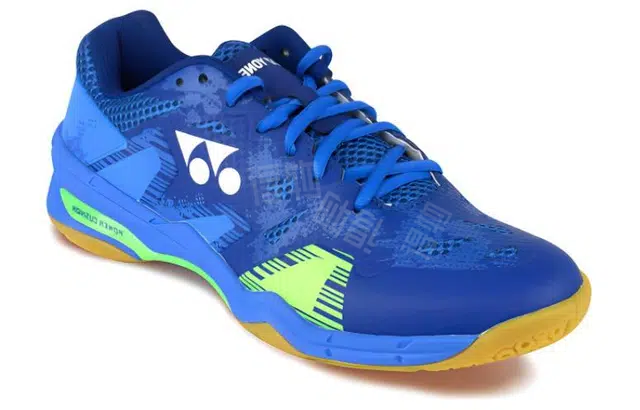 YONEX