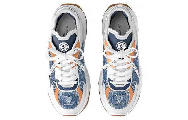 LOUIS VUITTON Run 55