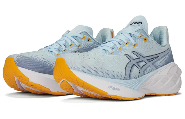 Asics Novablast 4