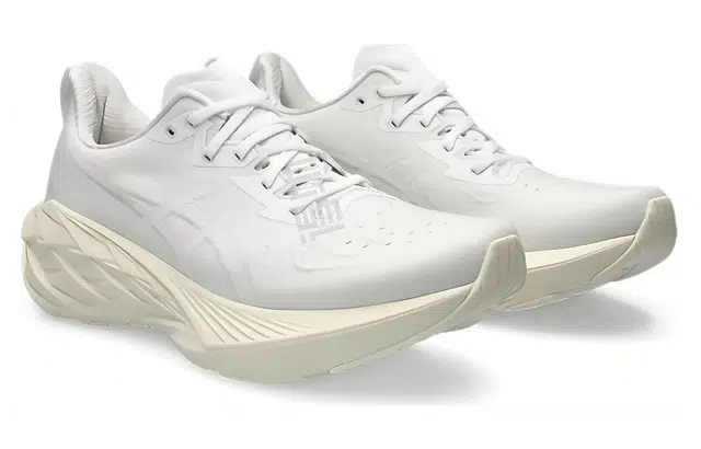 Asics Novablast 4