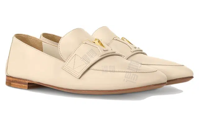 LOUIS VUITTON Capri