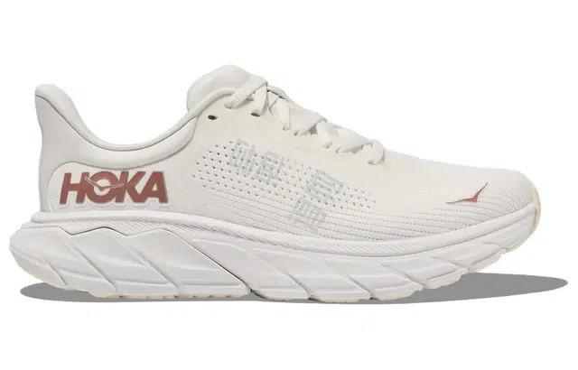 HOKA ONE ONE
