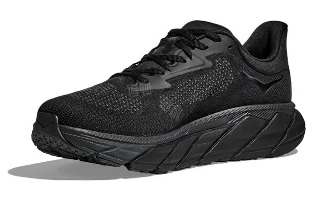 HOKA ONE ONE