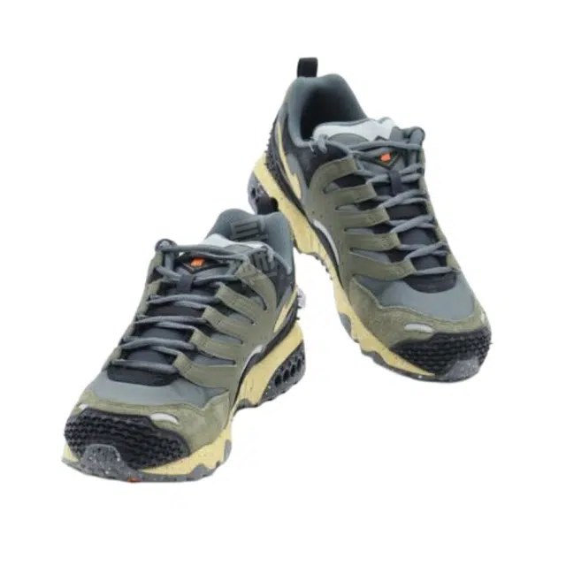 UNDEFEATED x Nike Air Terra Humara Olive