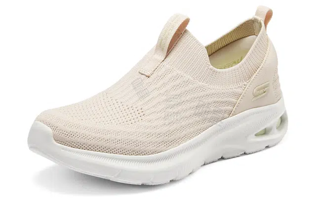 Skechers