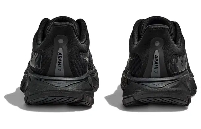 HOKA ONE ONE