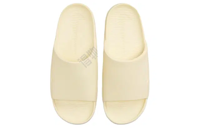 Nike Calm Slide
