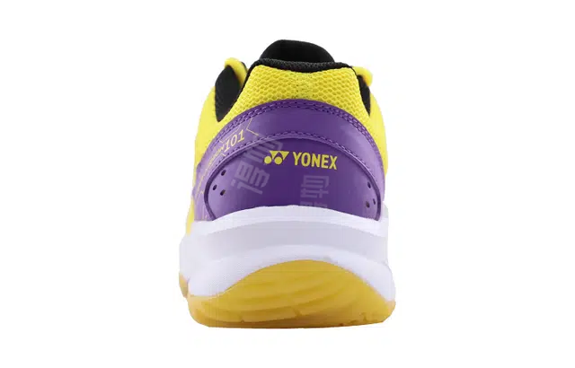 YONEX
