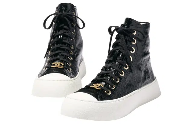 CHANEL 24P