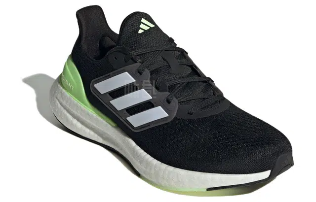 adidas Pureboost 23