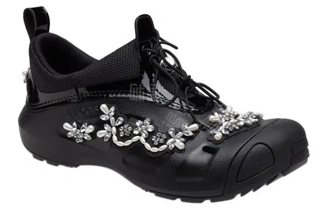SIMONE ROCHA x Crocs Quick Trail