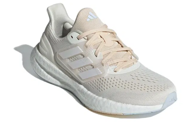 adidas Pureboost 23