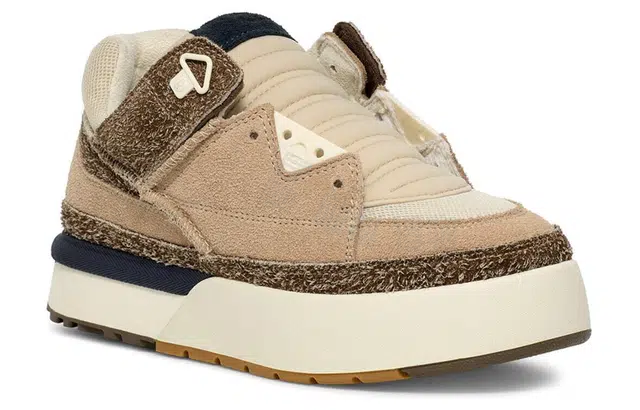 UGG