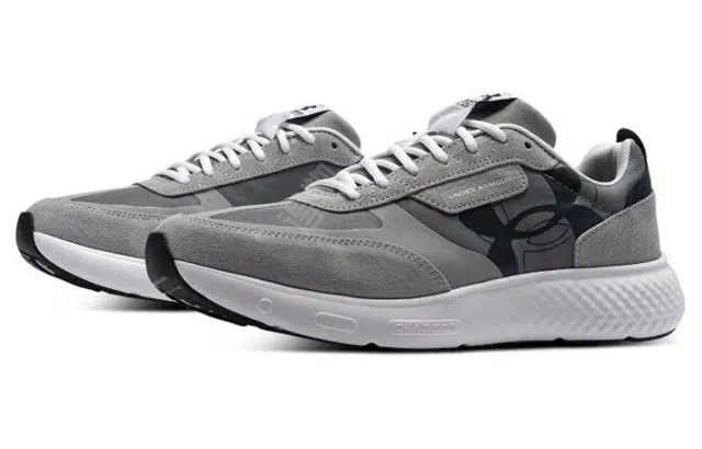 Under Armour Decoy Lux