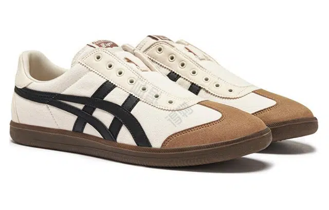 Onitsuka Tiger Tokuten Slip-On