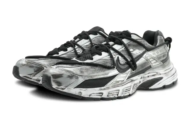 Nike Initiator y2k