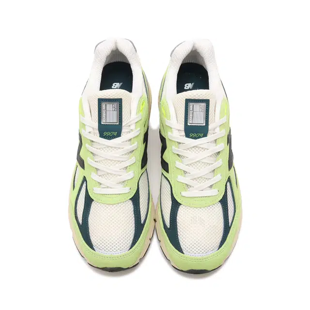 New Balance 990 V4 Green