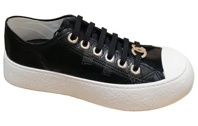 CHANEL 24P