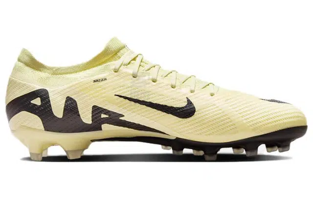 Nike ZOOM VAPOR 15 PRO