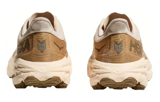 HOKA ONE ONE Speedgoat 5